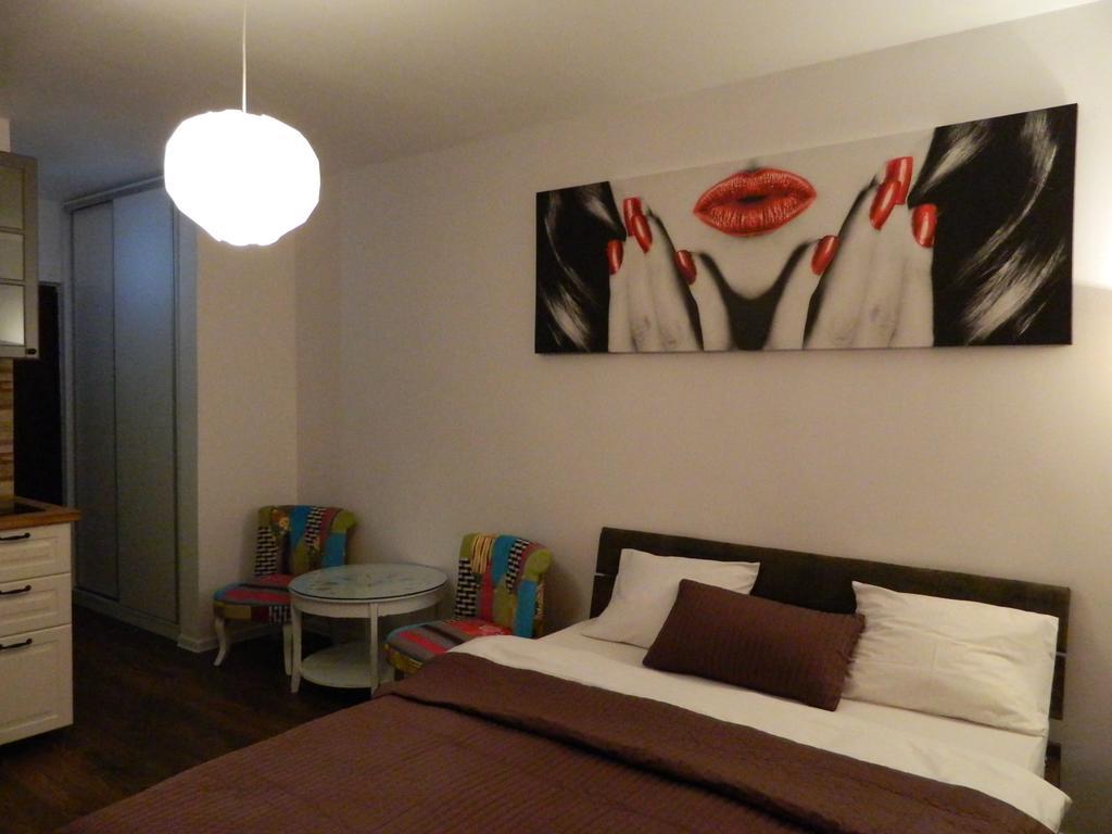 12 O'Clock Studio Bucharest Bucareste Quarto foto